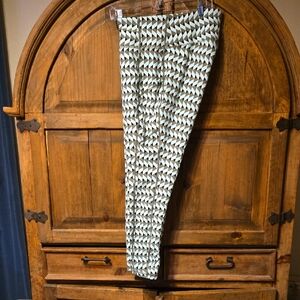 Torrid Women's Leggings with Geometric Pattern - Black and White